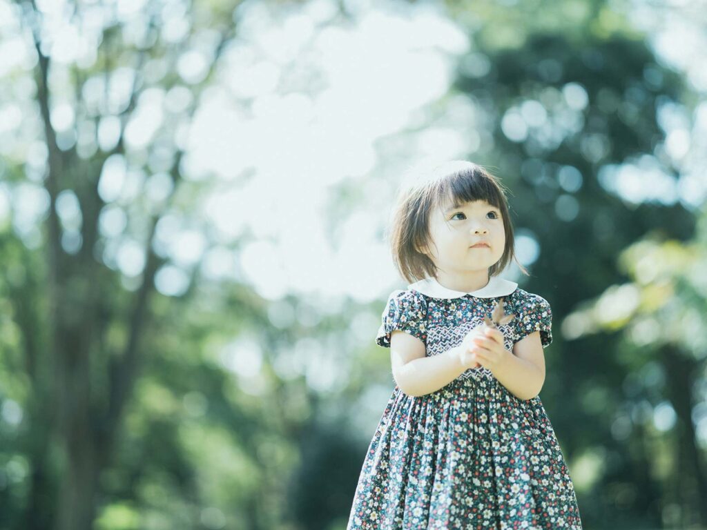 栃木県中央公園ロケ、2歳バースデーフォト、ふうかちゃん！落ち葉