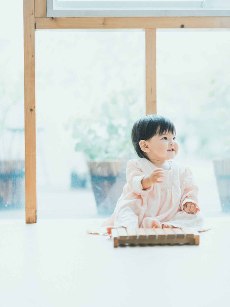 栃木県宇都宮市のフォトスタジオ、1歳バースデー、なつめちゃん！木琴