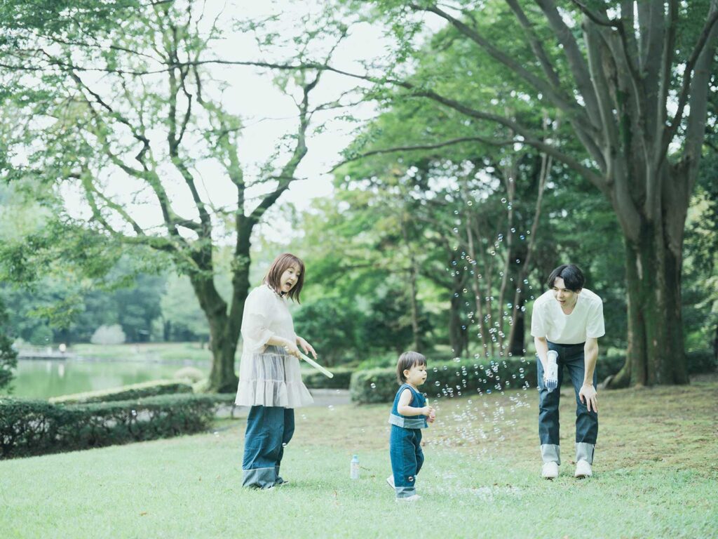 栃木県中央公園ロケーションフォト、2歳バースデー、いとちゃん！シャボン玉、家族