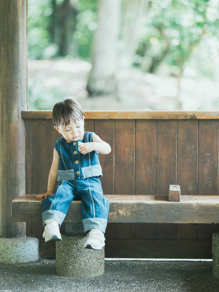 栃木県中央公園ロケーションフォト、2歳バースデー、いとちゃん！ベンチ2