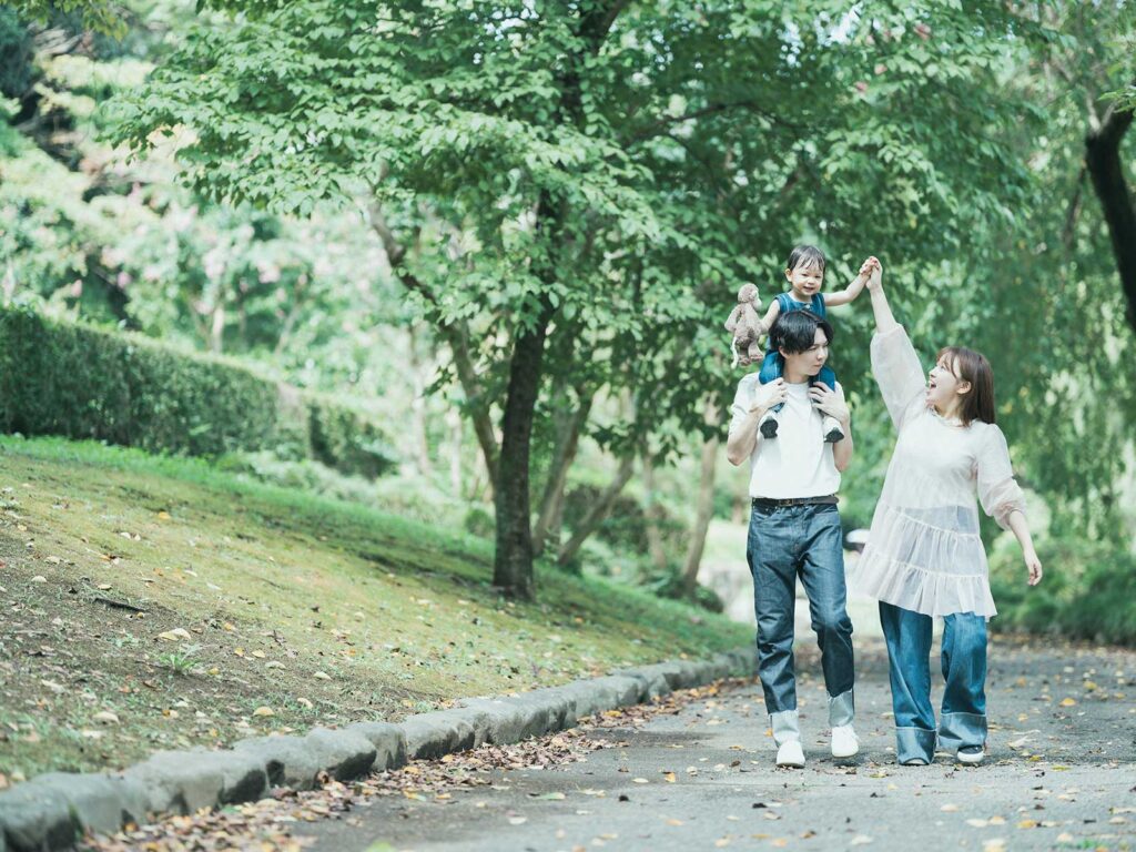 栃木県中央公園ロケーションフォト、2歳バースデー、いとちゃん！肩車