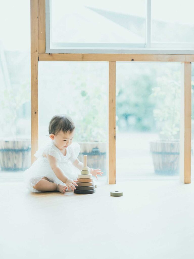 栃木県宇都宮市のフォトスタジオ、1歳バースデーフォト、さらちゃん！スタックトイ