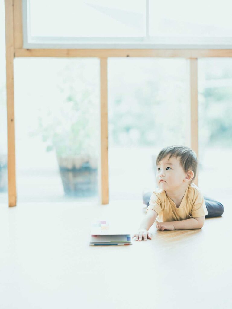 栃木県宇都宮市のフォトスタジオ、1歳バースデーフォト、けんたろうくん！絵本