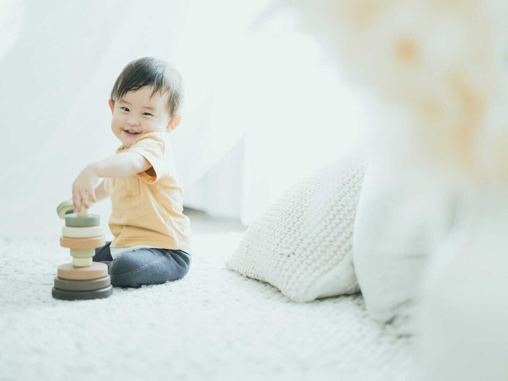 栃木県宇都宮市のフォトスタジオ、1歳バースデーフォト、けんたろうくん！スタックトイ