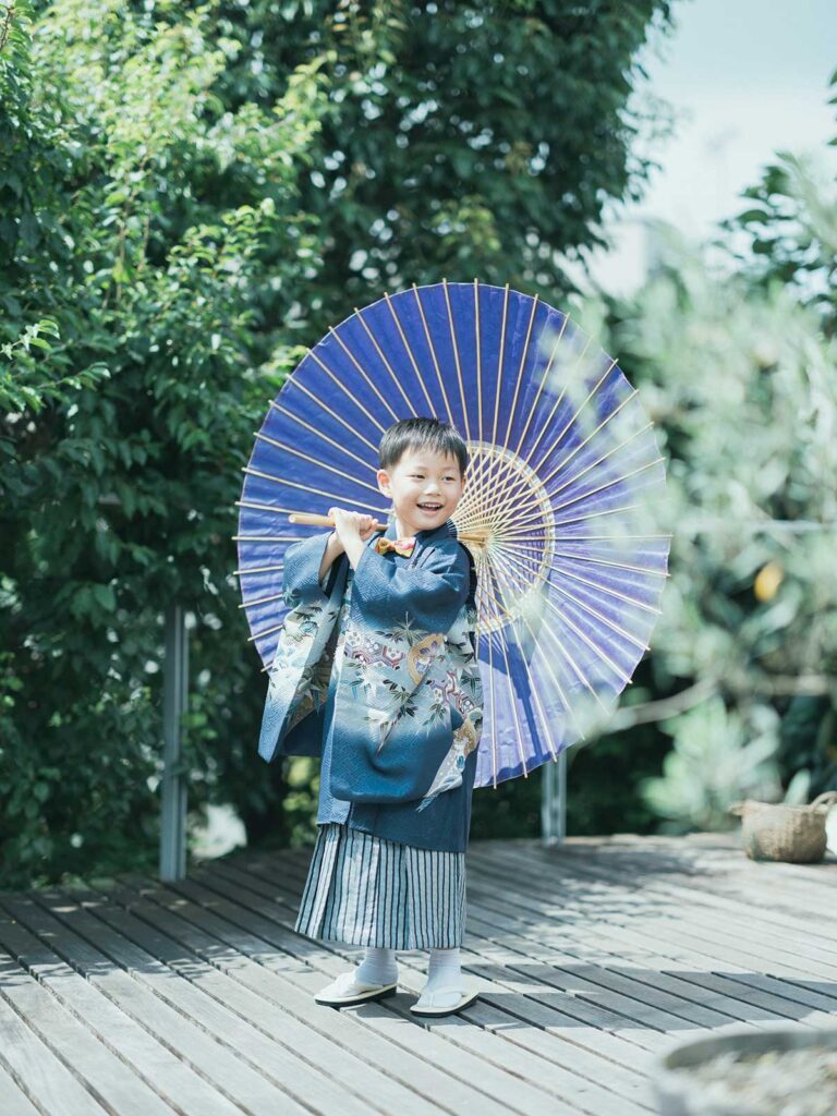 栃木県宇都宮市のフォトスタジオ、5歳七五三、たいきくん！番傘