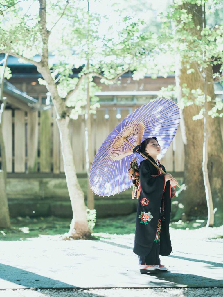 栃木県宇都宮市のフォトスタジオ、7歳七五三、つむぎちゃん！番傘