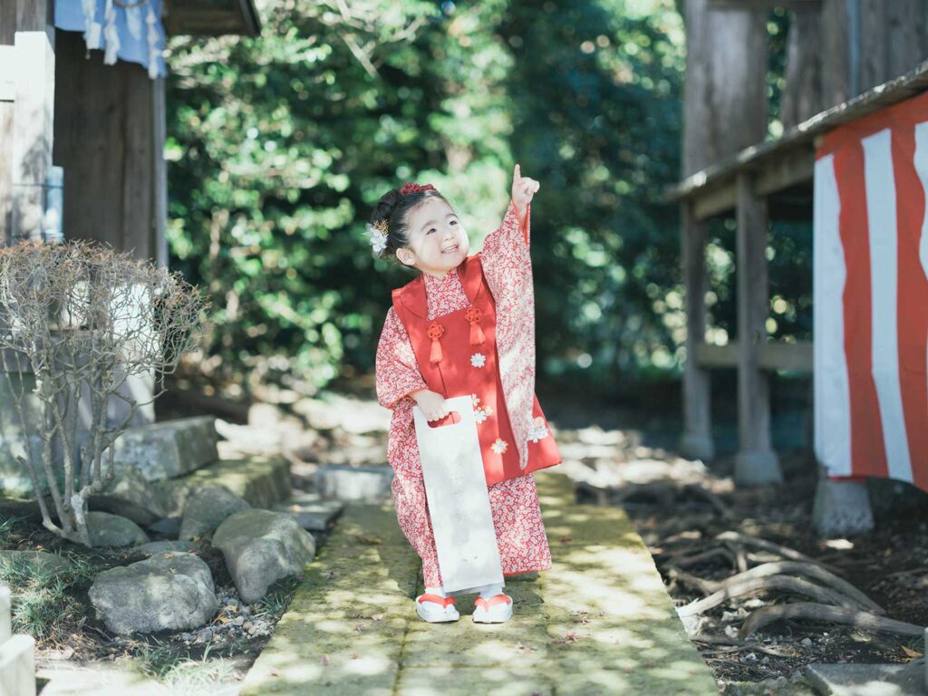 高根沢町、安住神社、3歳女の子の七五三ロケ、ひまりちゃん！仕草