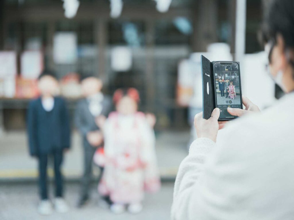 上三川町、白鷺神社七五三ロケ、さくらちゃん！スマホ