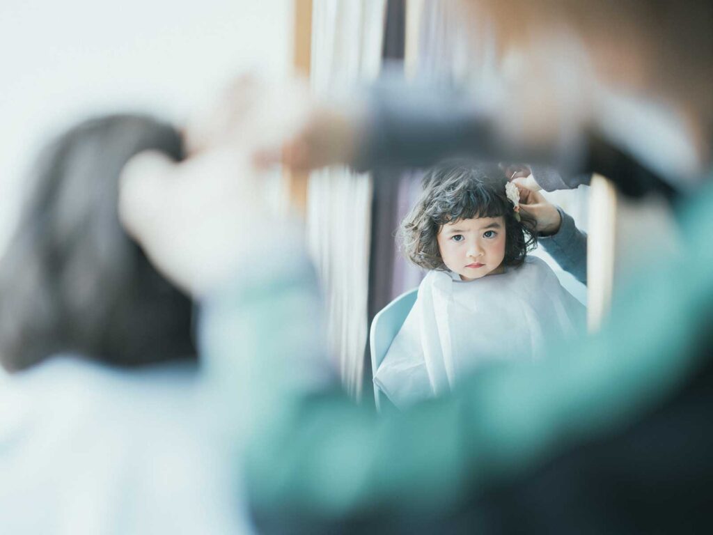 宇都宮市の神社ロケ、ふうかちゃん！メイクシーン