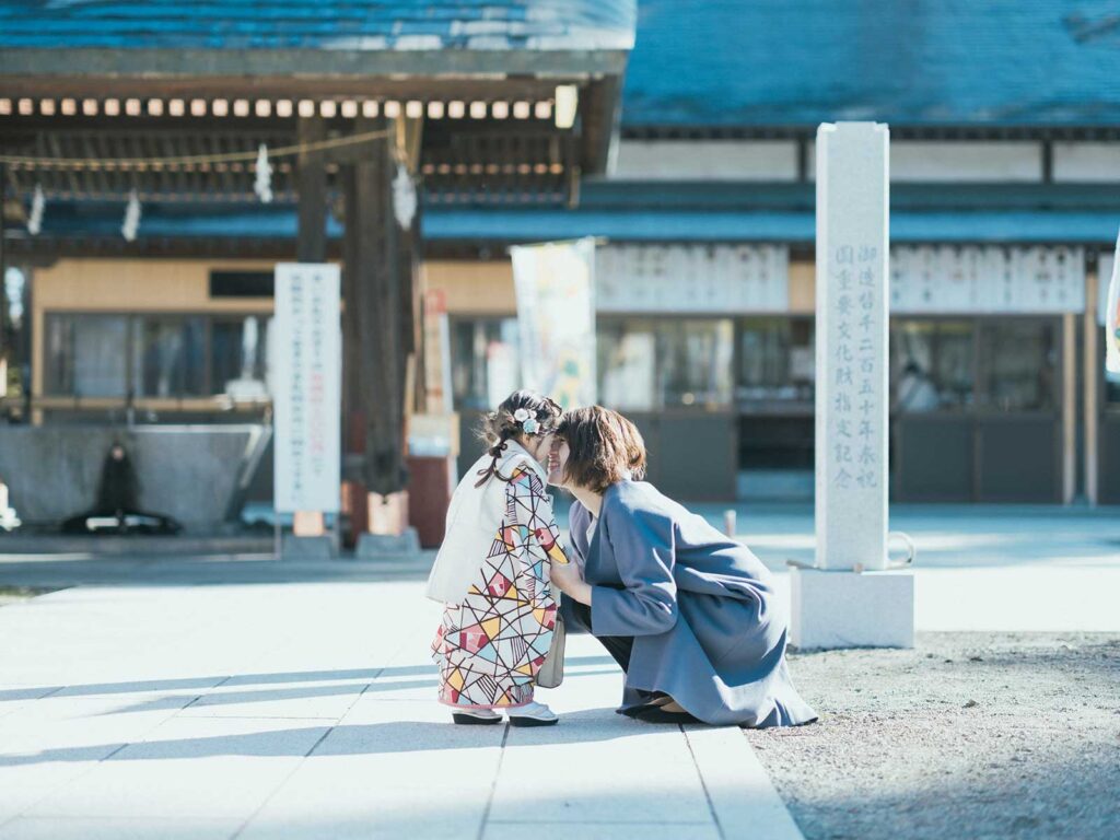 真岡市、大前神社、七五三ロケーション撮影、3歳七五三、つぐちゃん！ママとツーショット