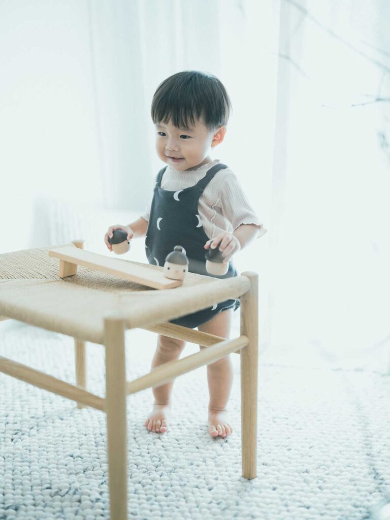 バースデーフォト､ナチュラルな木のおもちゃ